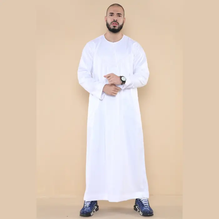102 - Men's White Islamic Muslim Shiny Thobe Jubba - Image 1