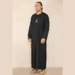 105 - Men's Black Gold Omani Eid Tassel Thobe Jubba - Image 4
