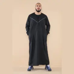 Alternative view of 106 - Men's Black Omani Eid Tassel Thobe Jubba