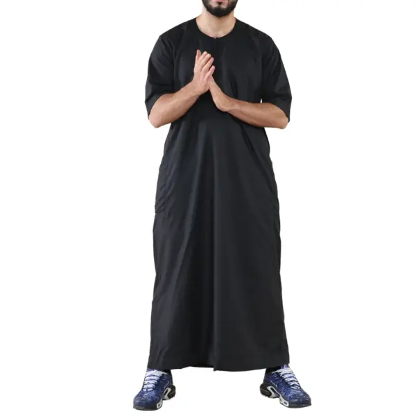 107 Mens Black Zipped Half Sleeve Islamic Thobe 1