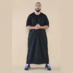 107 - Men's Black Zipped Half Sleeve Islamic Thobe