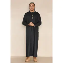110 - Men's Black Islamic Eid Thobe Jubba with Tassel