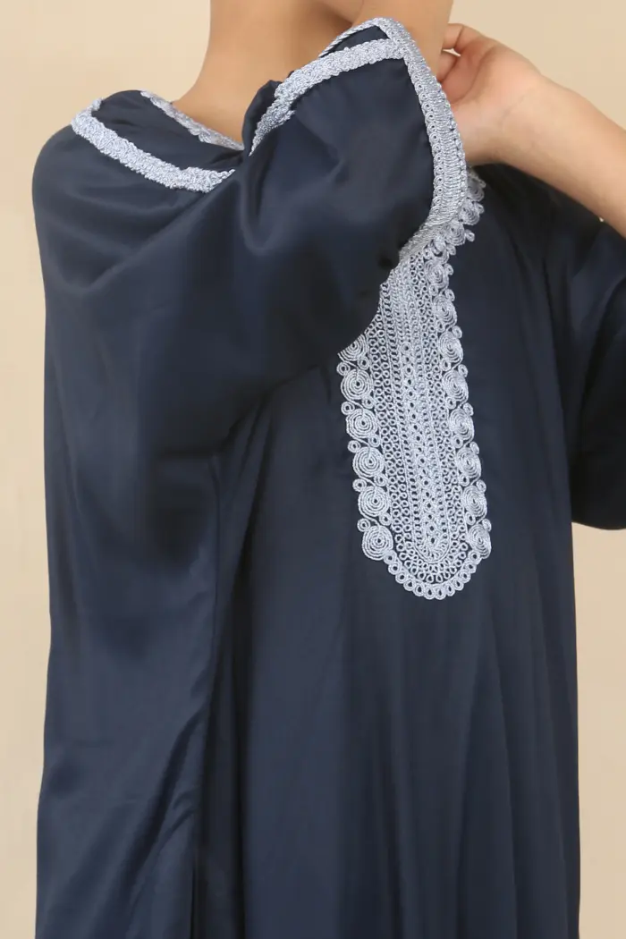HM61 - Boys Navy Moroccan Thobe Short Sleeve Embroidery Gandoura - Image 2