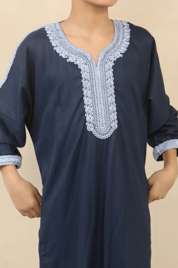 HM61 - Boys Navy Moroccan Thobe Short Sleeve Embroidery Gandoura - Image 3