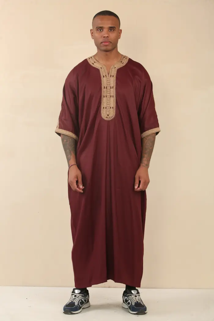 HM63 - Men's Burgundy Moroccan Thobe Gold Embroidery - Image 2