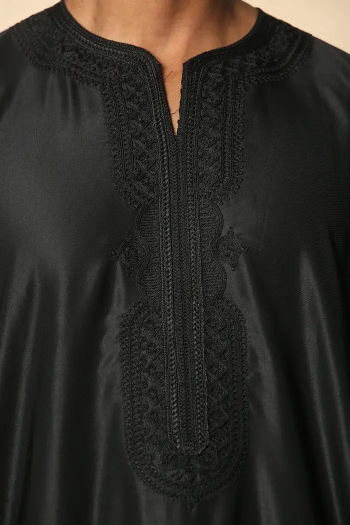 GG008 - Men's Black Moroccan Thobe Short Sleeve Gandoura - Image 6