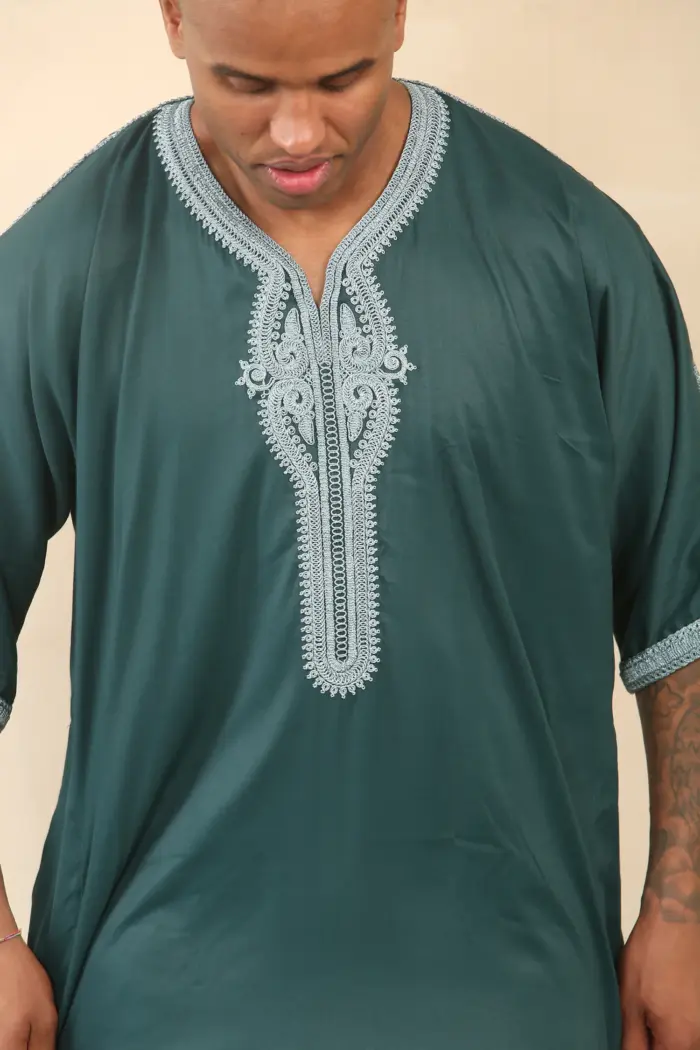 HM60 - Men's Green Moroccan Thobe Embroidery Gandoura - Image 7