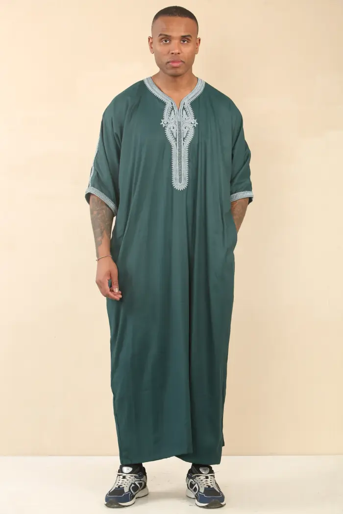 HM60 - Men's Green Moroccan Thobe Embroidery Gandoura - Image 2