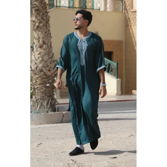 HM60 - Men's Green Moroccan Thobe Embroidery Gandoura - Image 1