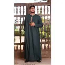 TT-003 - Men's Green Emirati Thobe Gold Tassel Embroidery