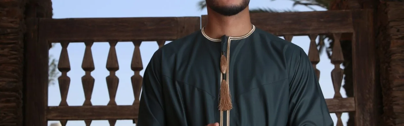 Small Capsule Wardrobe of Thobes